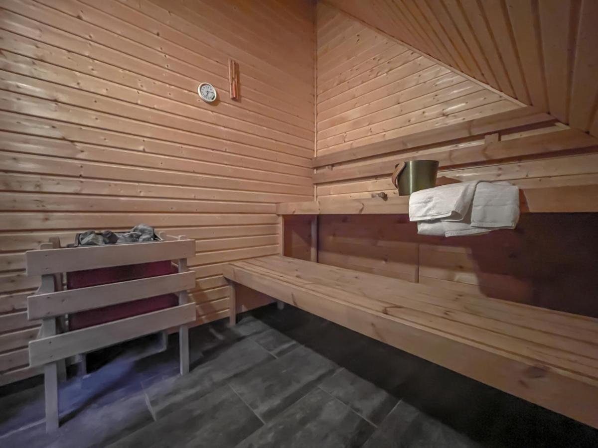 Traumhaff Kuestenchalets - Einzigartige Chalets An Der Ostsee. Ganz Aus Laerchenholz Mit Kamin Und Sauna Vogelsang-Warsin Buitenkant foto